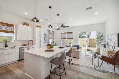 9523 Willow St unit B, Houston, TX 77088 - photo 3