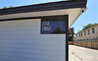 1308 Enid St unit 1, Houston, TX 77009 - photo 2