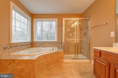 2841 Powell Dr, Woodbridge, VA 22191 - photo 4