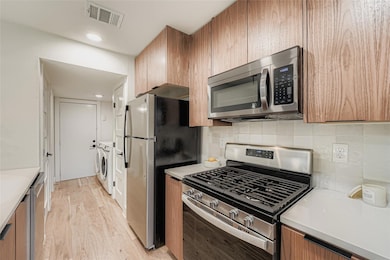 12206 Tyson Cove unit B, Austin, TX 78758 - photo 7