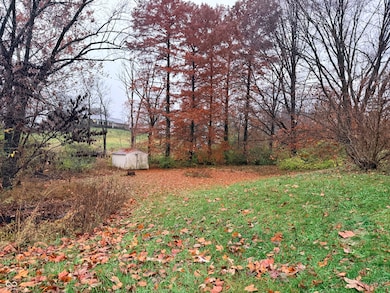 611 S Michigan Ave, Greensburg, IN 47240 - photo 3