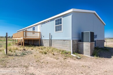21605 N Roberts Rd, Paulden, AZ 86334 - photo 5