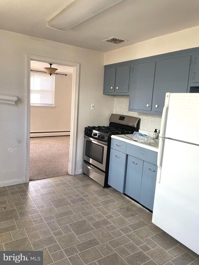 7907 Craig St unit 2, Philadelphia, PA 19136 - photo 3