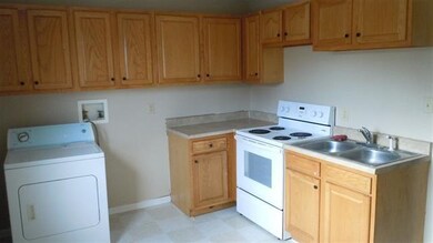 715 W Adams St, Muncie, IN 47305 - photo 7