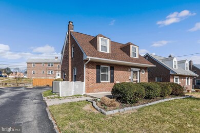 713 Braxton Rd, Ridley Park, PA 19078 - photo 2