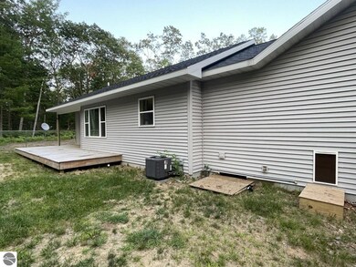 6630 Loud Dr, Oscoda, MI 48750 - photo 3