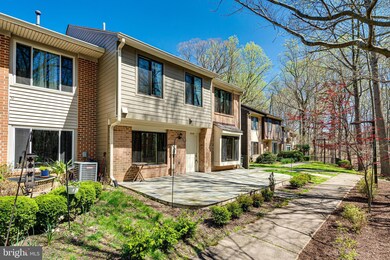 10842 Whiterim Dr, Potomac, MD 20854 - photo 3