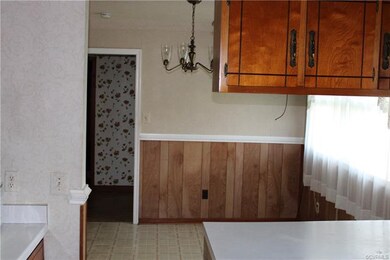 1701 Birdsong Rd, Petersburg, VA 23805 - photo 7