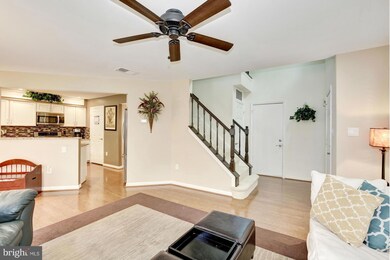 10201 Faire Commons Ct, Burke, VA 22015 - photo 6