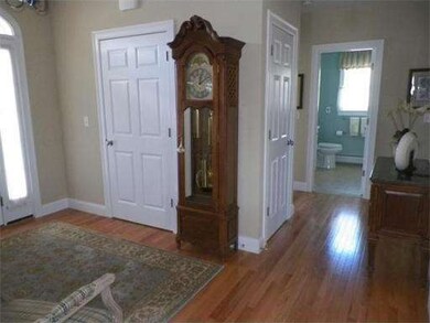 4 Royal Way, South Dartmouth, MA 02748 - photo 4