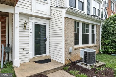 11704 Scooter Ln unit 10, Fairfax, VA 22030 - photo 3