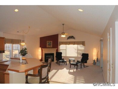 68 Winter Wren Cir, Hendersonville, NC 28792 - photo 2