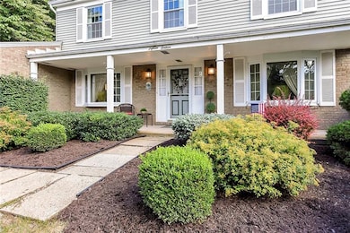 1516 VALLIMONT FRONT PORCH