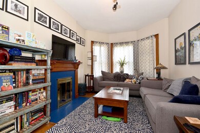 1128 W Addison St, Chicago, IL 60613 - photo 3