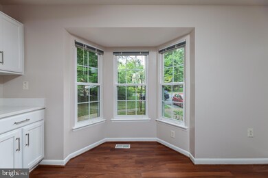 9602 Lindenbrook St, Fairfax, VA 22031 - photo 6