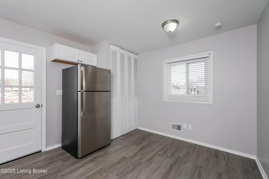 4513 Cod Dr, Louisville, KY 40272 - photo 7