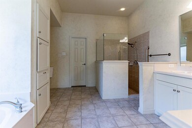 920 Crestview Dr, Bedford, TX 76021 - photo 7