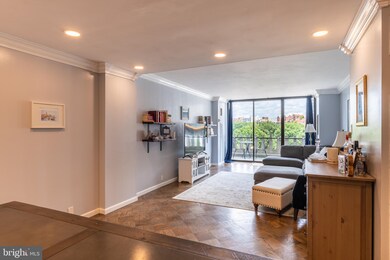 Watergate West Residences unit 708, Washington, DC 20037 - photo 5