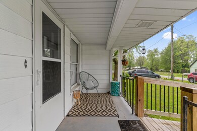 311 S Center-6