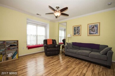 8733 Orchard Green Ct, Odenton, MD 21113 - photo 3