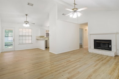 1424 Brandywine Cir, Denton, TX 76209 - photo 4