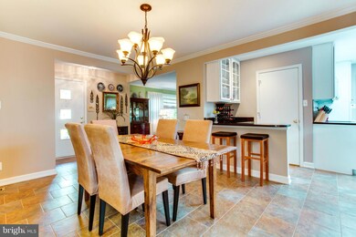 8914 Bridgehaven Ct, Alexandria, VA 22308 - photo 4