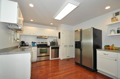 7712 Rochelle Rd, Louisville, KY 40228 - photo 7