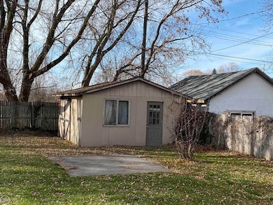 2023 23rd St, Port Huron, MI 48060 - photo 3