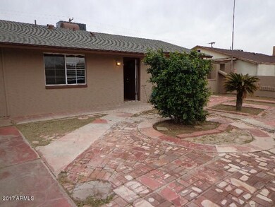 4218 WILSHIRE FRONT