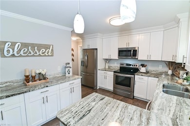 76 Waterview Dr, Newport News, VA 23608 - photo 4