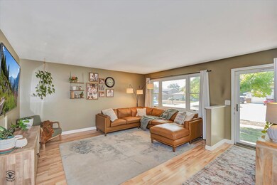 1422 W 97th Place, Crown Point, IN 46307 - photo 2