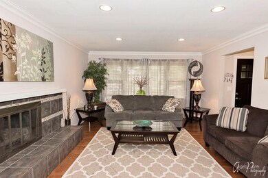 435 Flossmoor Ave, Waukegan, IL 60085 - photo 6