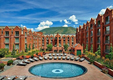 St. Regis Pool