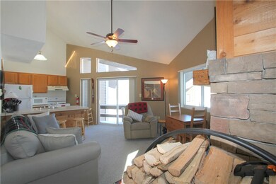 This soft Rustic decor is in harmony with the 