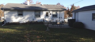 2725 W Cheyenne Rd, Waukegan, IL 60087 - photo 2