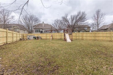 8344 Hallet St, Lenexa, KS 66215 - photo 5