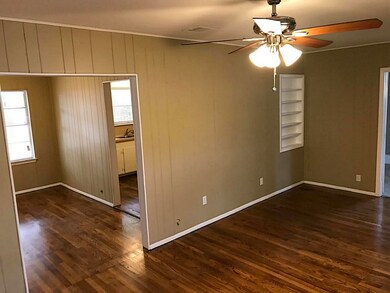 406 Twin Oaks St, Houston, TX 77076 - photo 6