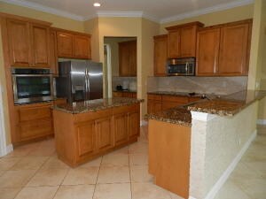 9232 Nugent Trail, West Palm Beach, FL 33411 - photo 2