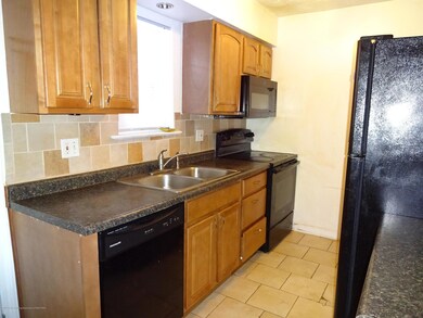 6146 beechfield kitchen 2