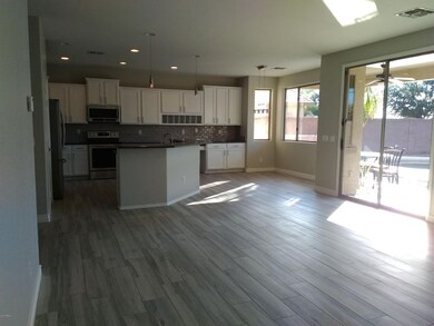 1835 E Bartlett KItch Family