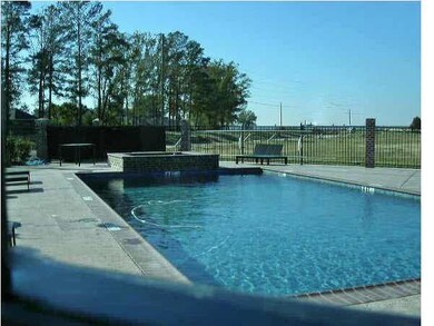 Arbor Landing Community Pool