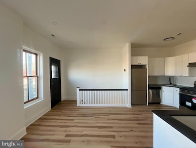 5443 Germantown Ave unit 3, Philadelphia, PA 19144 - photo 3