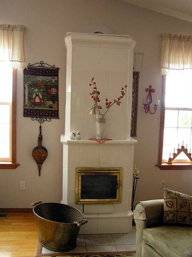 873 Rocky Point Dr, Camano Island, WA 98282 - photo 7