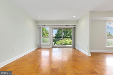 2307 Greenery Ln unit 203, Silver Spring, MD 20906 - photo 5