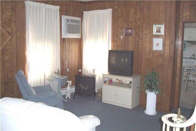 223 Franklin St, Trenton, NJ 08611 - photo 5