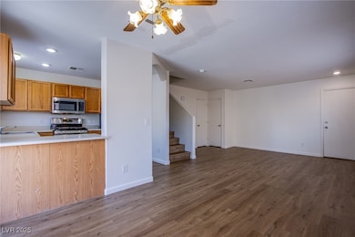 3385 Cheyenne Gardens Way, North Las Vegas, NV 89032 - photo 7