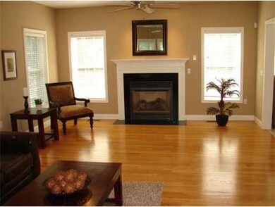 29 Cornstalk Rd, Dracut, MA 01826 - photo 5