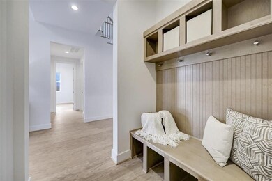 814 W 31st St, Houston, TX 77018 - photo 5