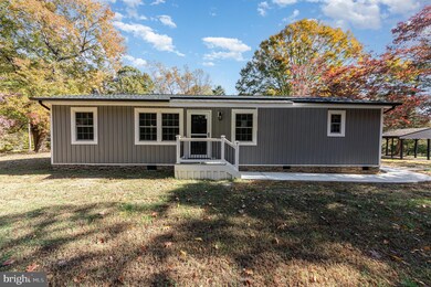 10919 Cloverdale St, Fredericksburg, VA 22407 - photo 3