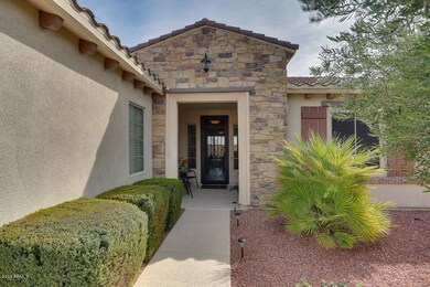 Front_Of_Home_3